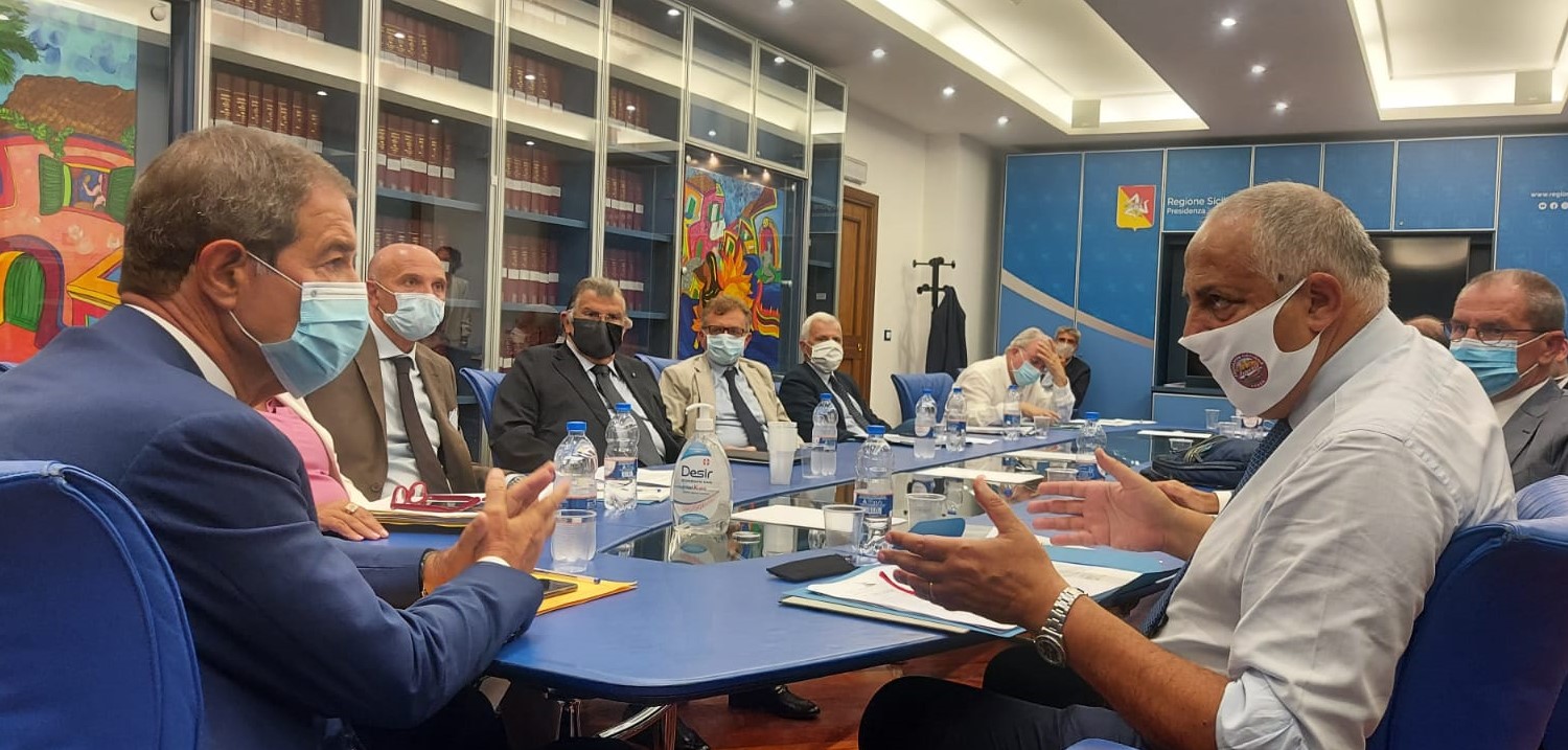 Scuola, Musumeci conferma riapertura il 14 settembre