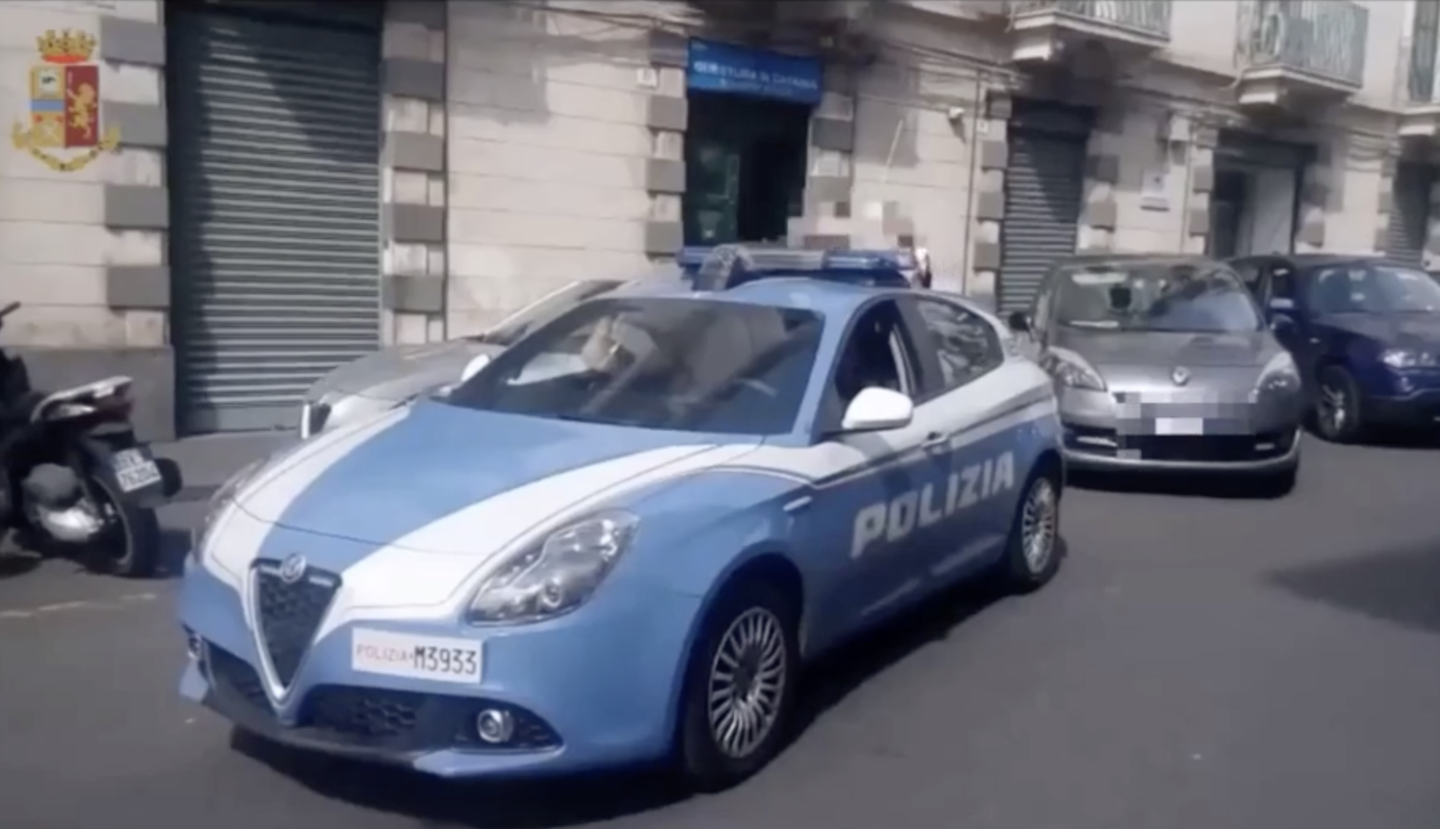 Svaligiavano case e rapinavano Tir: fermate due bande nel catanese VIDEO