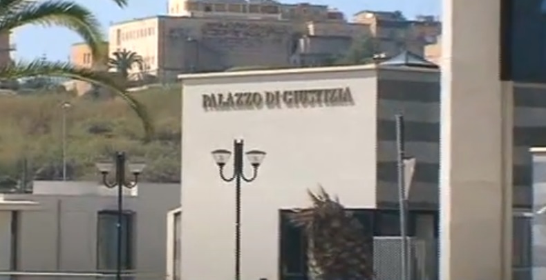 Niscemi, abuso d’ufficio: chiesto rinvio a giudizio per due sindaci