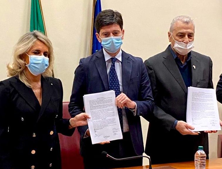 Sanità privata, firmato il rinnovo del contratto