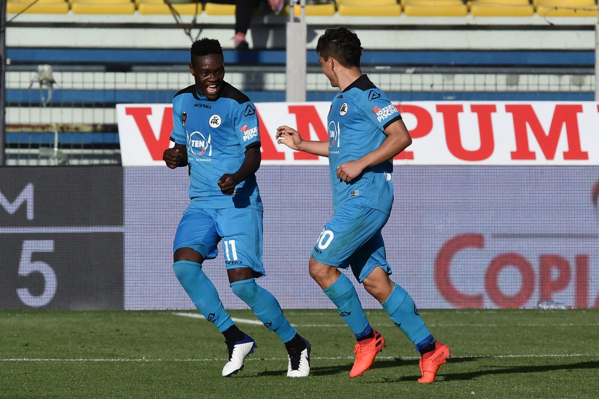 Il Parma rimonta due gol e pareggia 2-2 contro lo Spezia