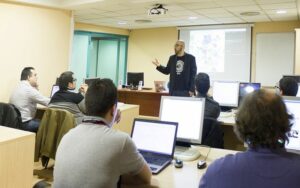 ROMA (ITALPRESS) - Sono già oltre 1.100 gli iscritti al corso "CivicAttiva. L'educazione civica...