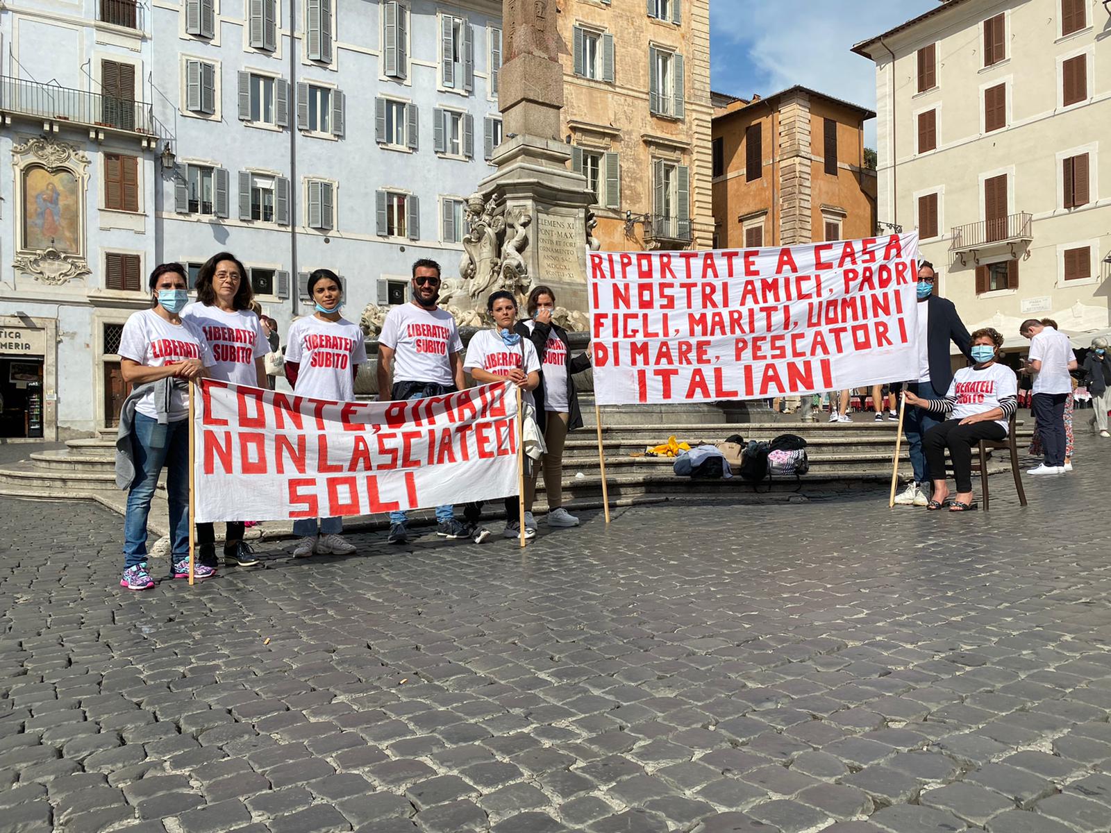 Marittimi in Libia: dalla Regione 100mila € per i familiari