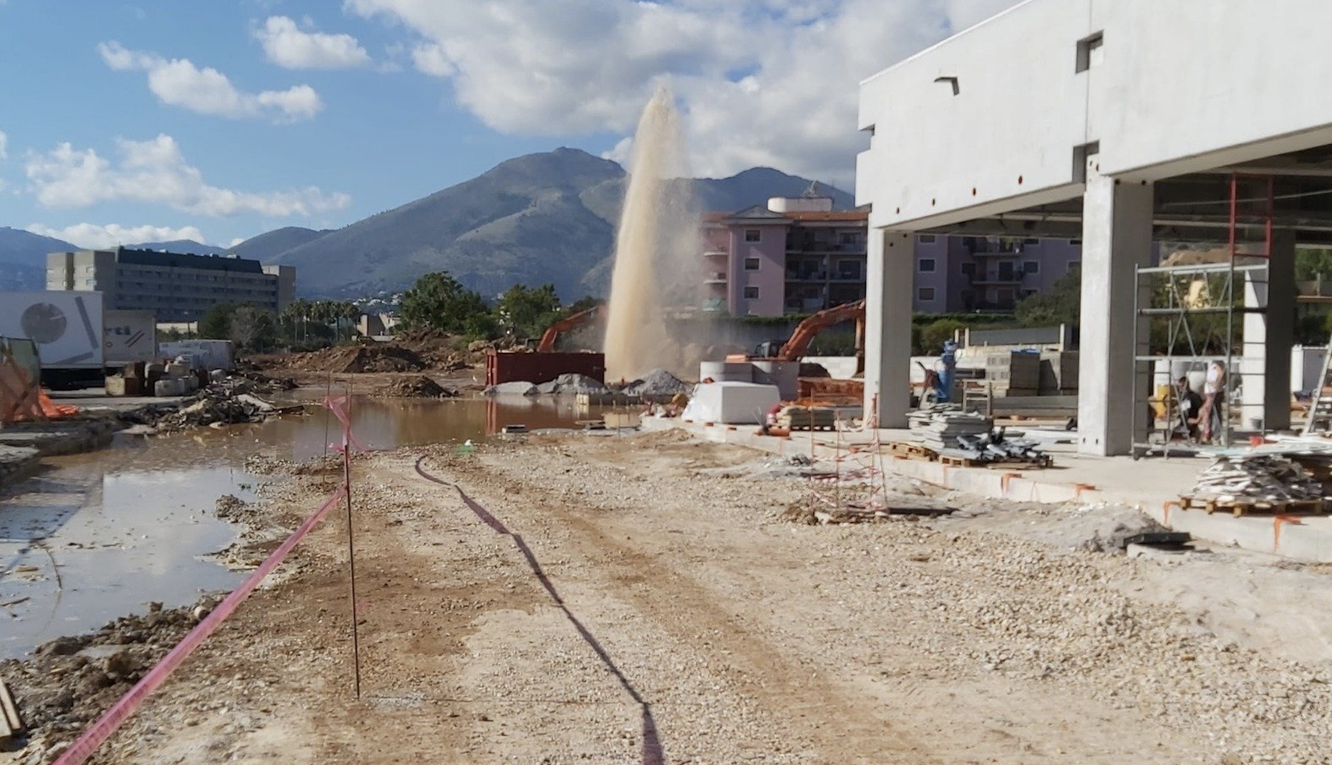 Palermo senz’acqua, riparazione provvisoria: ripristino in serata