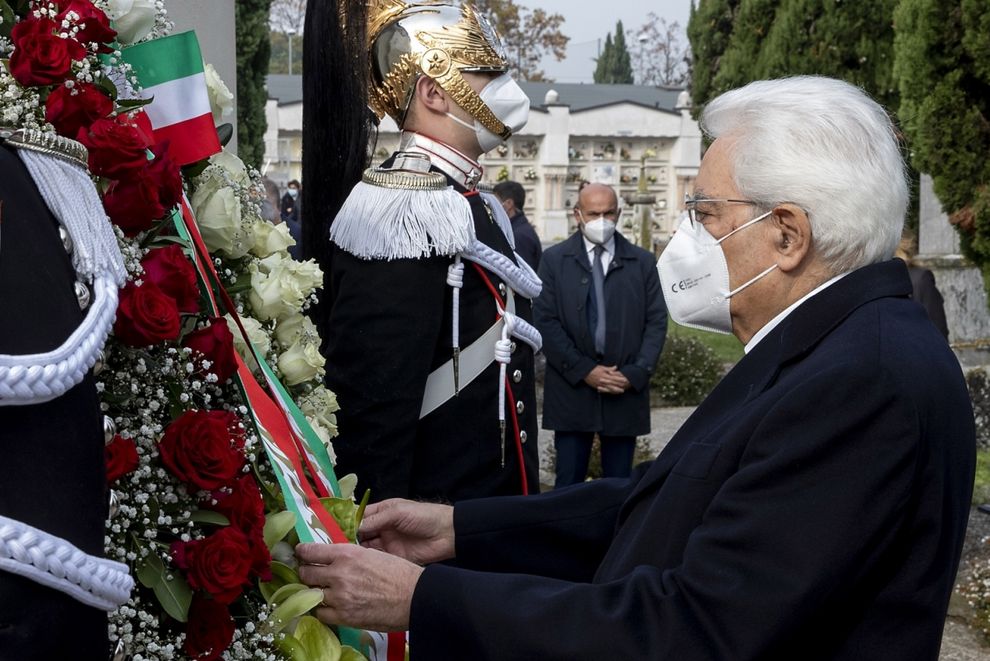 Mattarella “No egoismi, unire le forze per combattere la pandemia”
