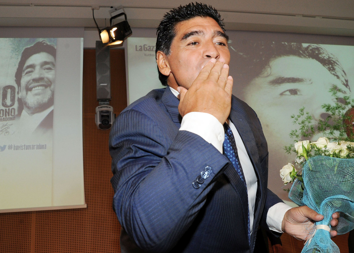 Morto Maradona per arresto cardiorespiratorio: aveva 60 anni