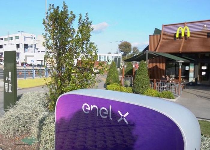 McDonald’s Italia incontra Enel X, partnership per mobilità sostenibile
