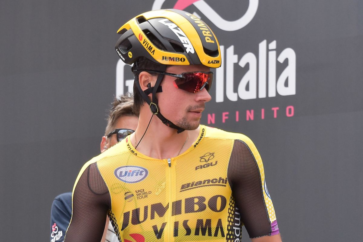 Roglic vince la Vuelta, ultima tappa premia Ackermann