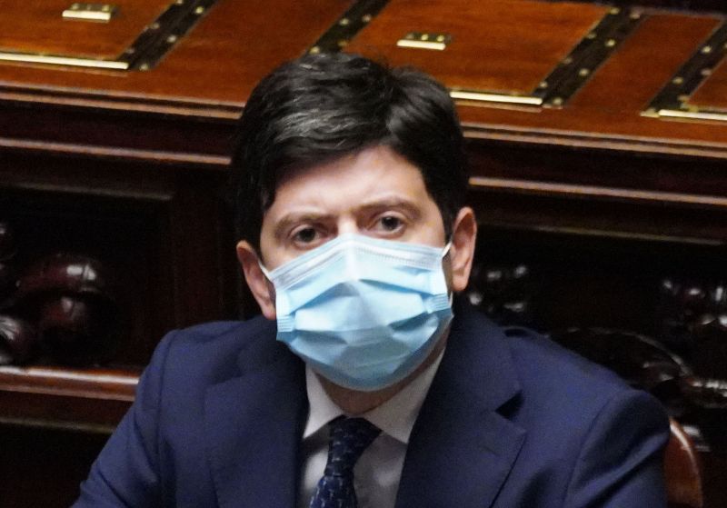 Coronavirus, Speranza”Mesi non facili,ma si vede luce in fondo a tunnel”