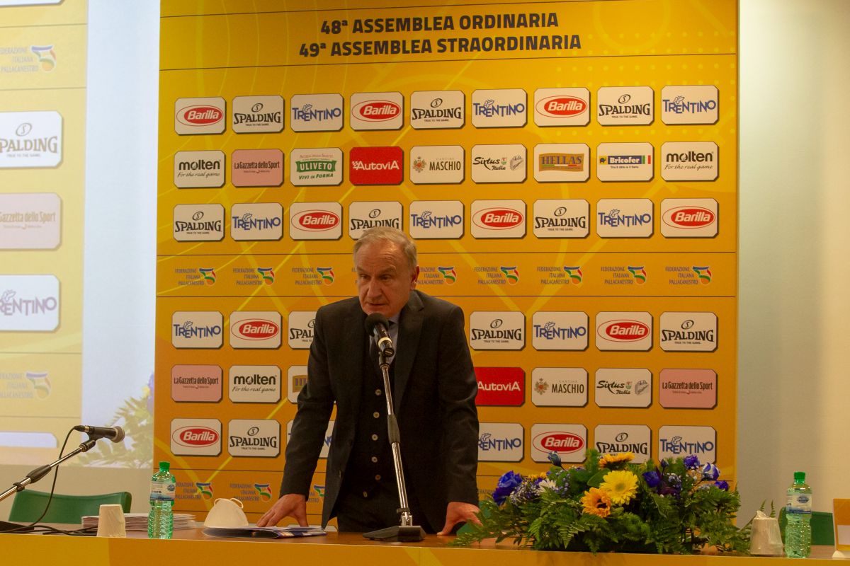 Petrucci confermato presidente Federbasket col 90% dei voti