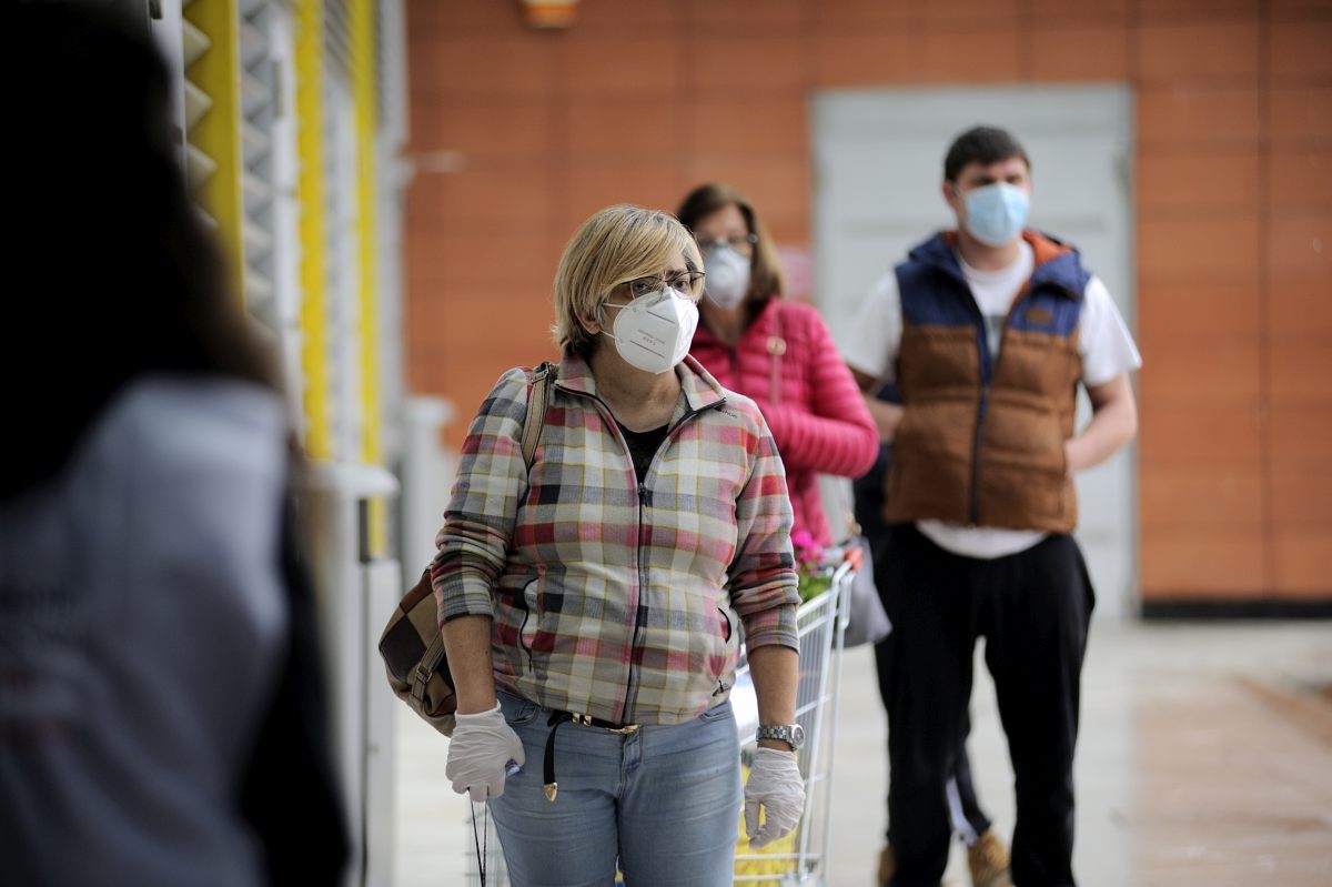 Oltre 6 italiani su 10 temono di entrare in contatto con il Covid