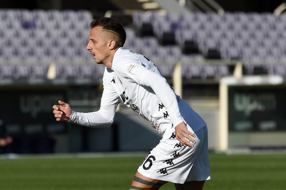 Prandelli debutta con una sconfitta, Fiorentina-Benevento 0-1