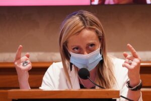 ROMA (ITALPRESS) - "Se i media mainstream, il governo, il Pd ci tengono tanto a raccontare la storia...