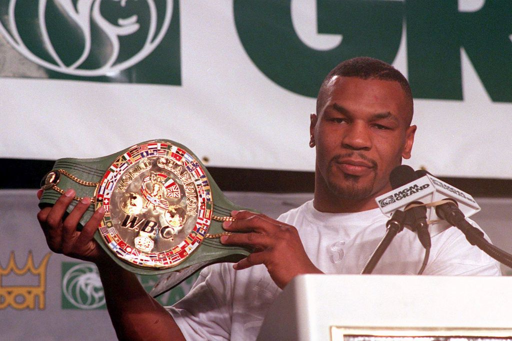 Pari al ritorno sul ring per Mike Tyson contro Roy Jones Jr