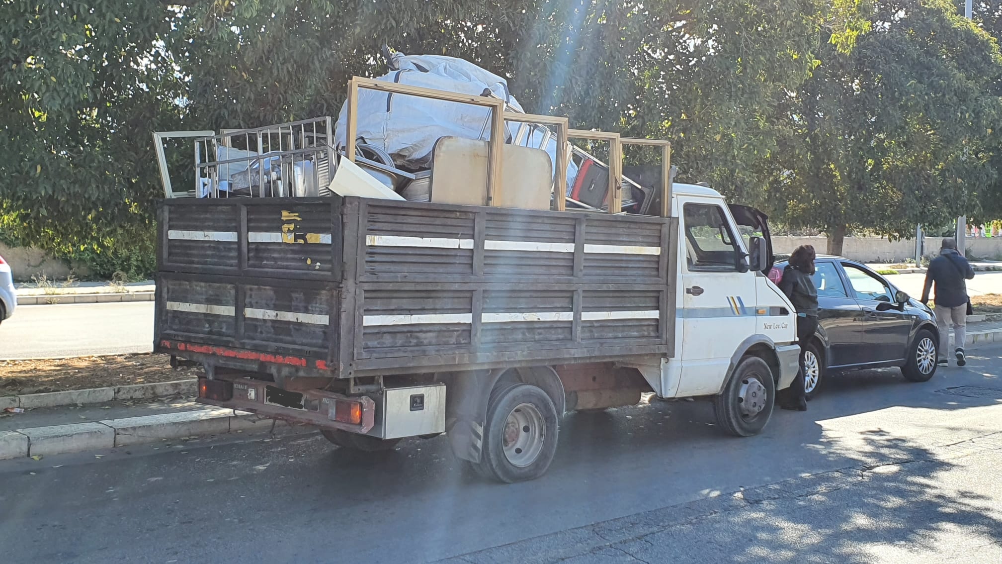 Palermo, sequestrato un mezzo per trasporto illecito di rifiuti