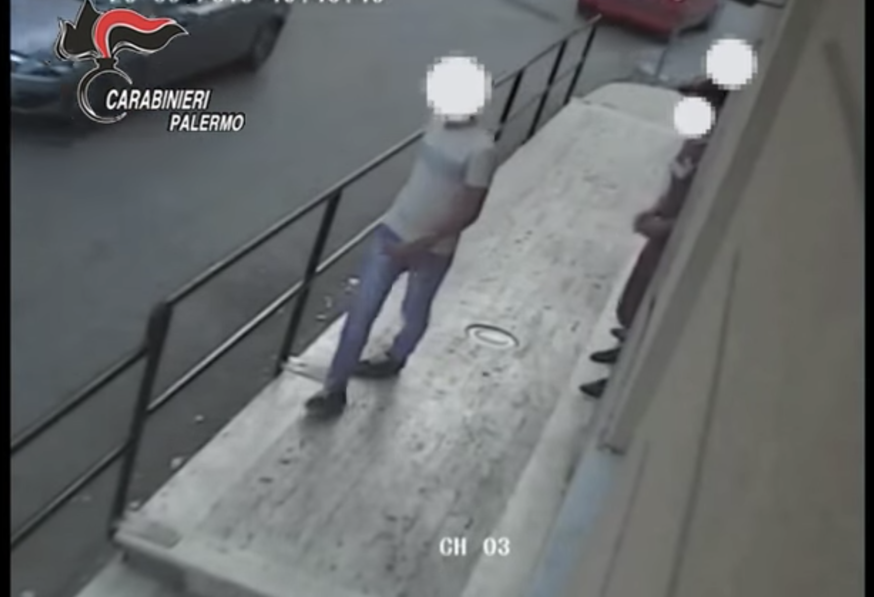 Ucciso e bruciato perchè rubava dove non doveva: due ergastoli