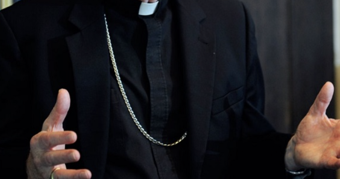 Sacerdote positivo al Covid muore al Civico di Palermo