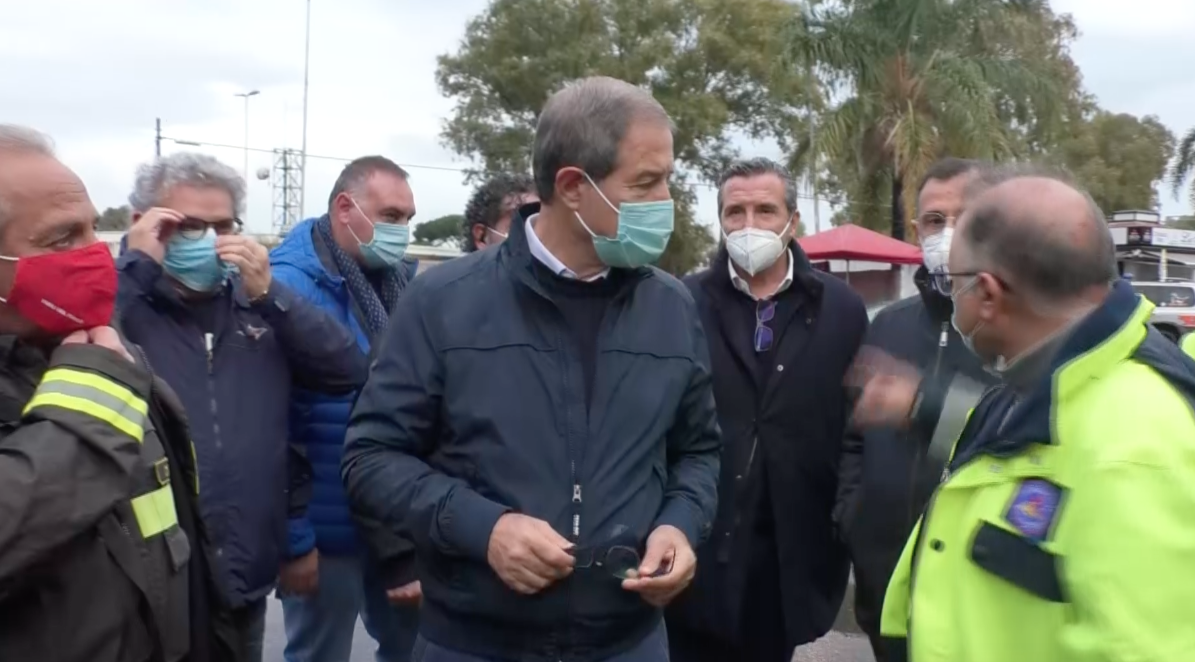 Sopralluogo di Musumeci a Catania dopo la tromba d’aria