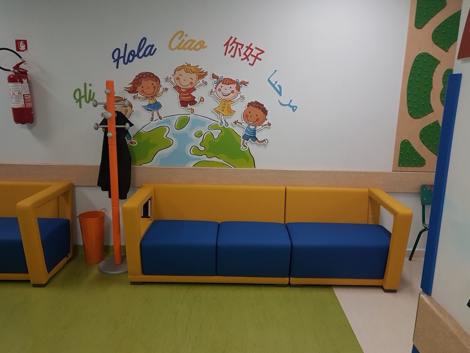 Sala d’attesa pediatrica colorata al Civico di Palermo: iniziativa Rotary