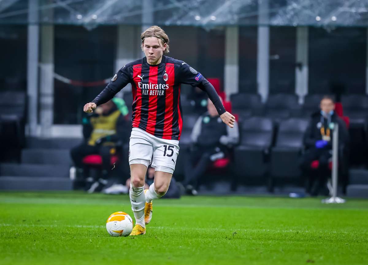 Il Milan vince a Praga e chiude primo il girone di Europa League