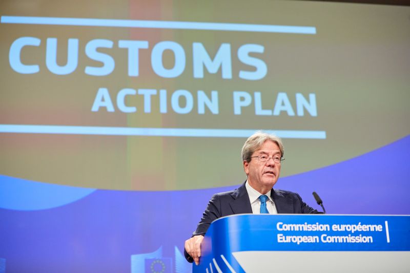 Recovery, Gentiloni “Italia introduca procedure straordinarie”