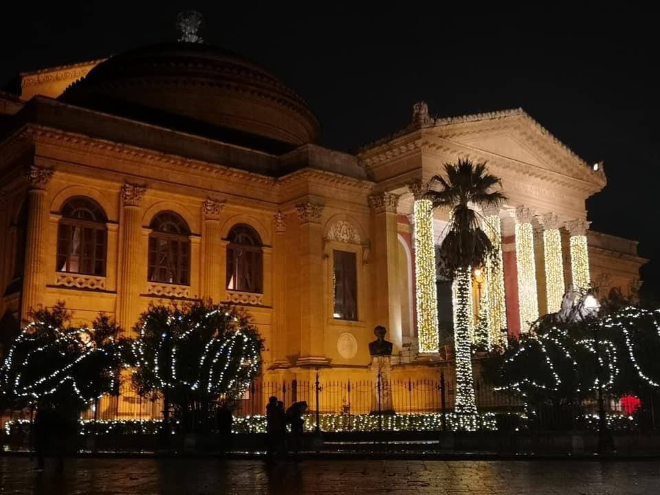 Decreto Natale, tutti in zona rossa nei festivi e prefestivi