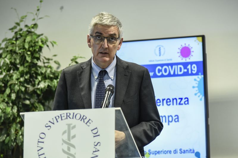 Coronavirus, Brusaferro “Non è il momento di rilassarsi”