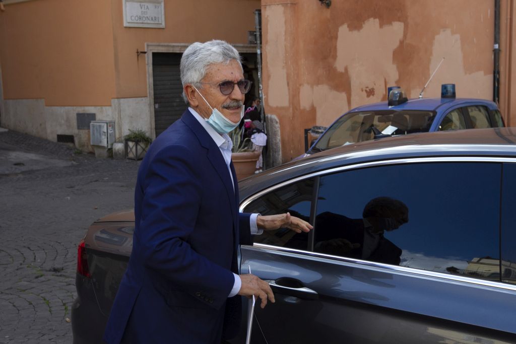 Governo: D’Alema “Non si manda via l’uomo più popolare”