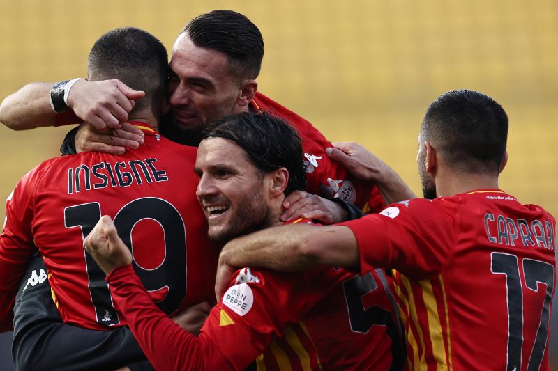 Joao Pedro non basta, il Benevento vince in rimonta a Cagliari