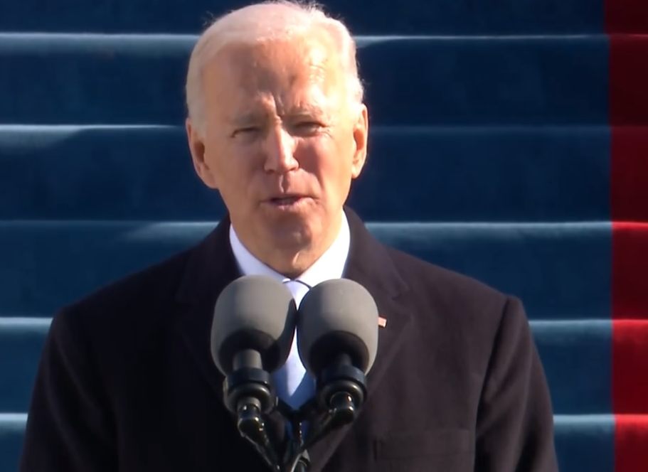 Biden ha giurato “La democrazia va difesa, sarò il presidente di tutti”