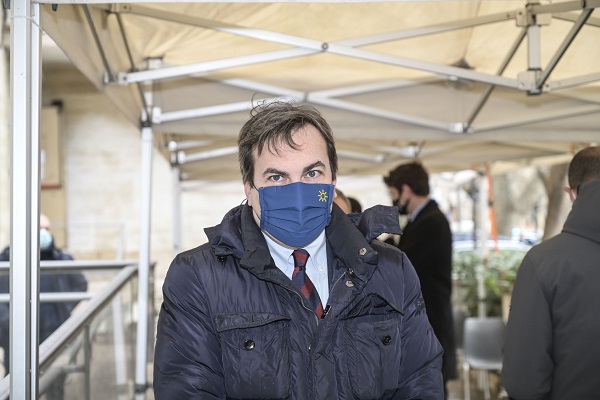 Amendola “Sciogliendo le Camere a rischio il Recovery”