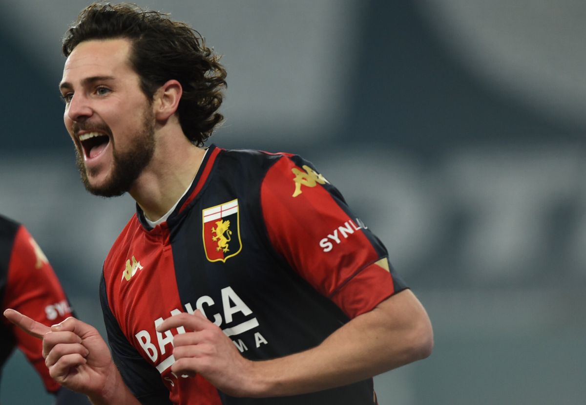 Destro spinge il Genoa, Cagliari ancora sconfitto