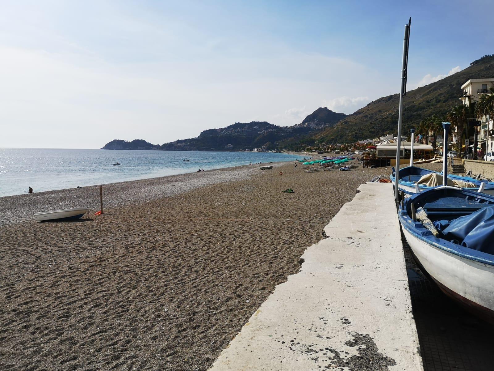 Erosione costiera a Letojanni: progetto per due barriere a mare