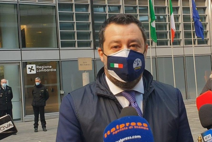 Salvini “Abbiamo gettato il cuore oltre l’ostacolo, altri mettono veti”