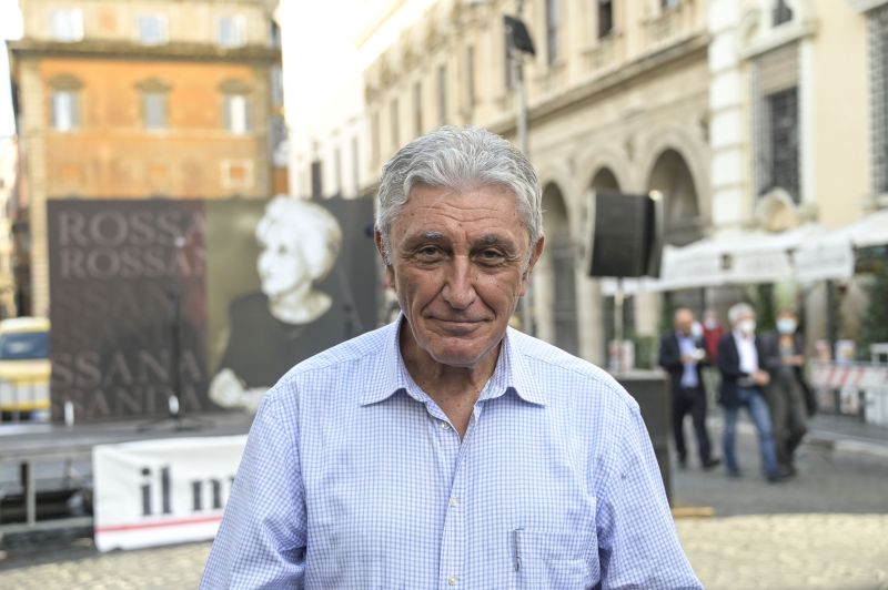 Amministrative, Bassolino si candida a sindaco di Napoli