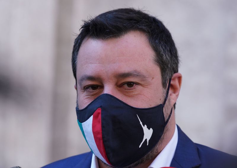 Salvini “Basta allarmismi, sicuramente ci sarà un cambio di marcia”