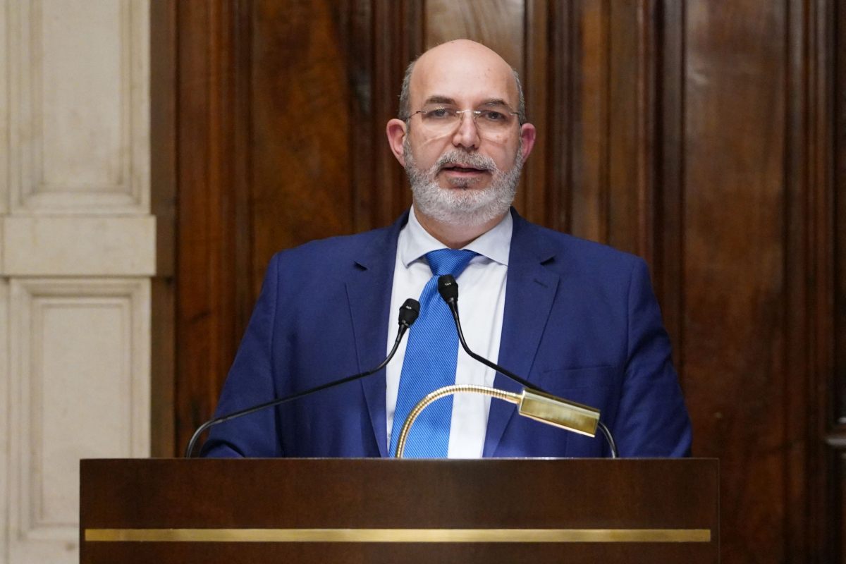 Governo, Crimi “Anche i deputati M5S in dissenso verranno espulsi”