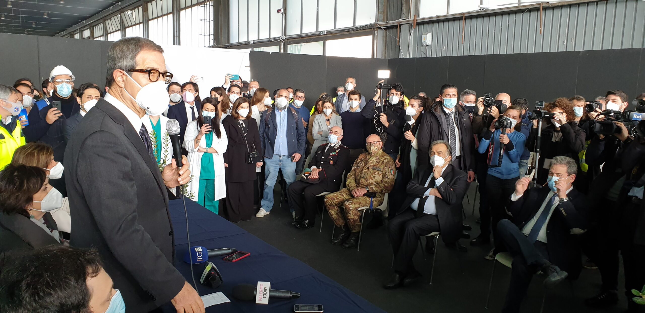 Orlando all’inaugurazione dell’hub di Palermo: “Collaborazione istituzionale”