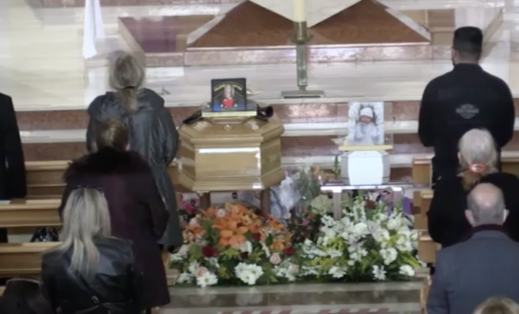 Donna morta di parto a Palermo col suo piccolo: oggi i funerali