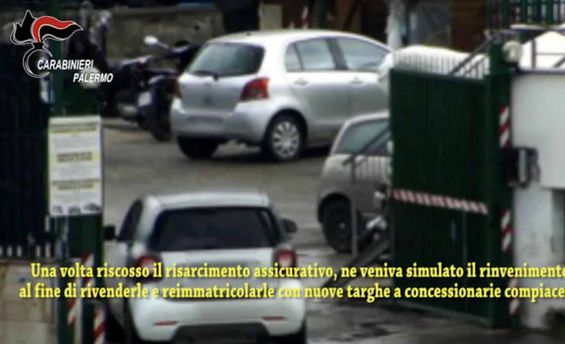 Truffa alle assicurazioni con auto di lusso: 16 misure a Palermo