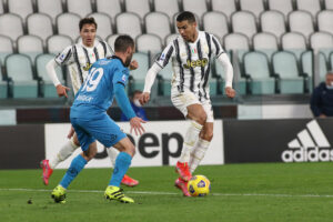 TORINO (ITALPRESS) - La Juventus riparte dopo lo stop di Verona e batte lo Spezia per 3-0 con le...