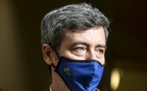 ROMA (ITALPRESS) - "Andiamo nella direzione di una proroga del blocco dei licenziamenti. Per i...