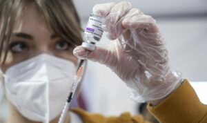 ROMA (ITALPRESS) - A seguito della recente segnalazione di alcuni eventi avversi gravi segnalati in...