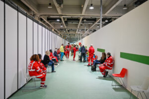 ROMA (ITALPRESS) - Raggiunge quota 6.430.266 il numero delle vaccinazioni somministrate in Italia...