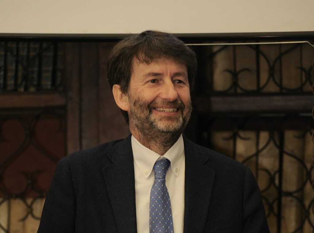 Teatro, Franceschini “aiuti non si fermeranno”