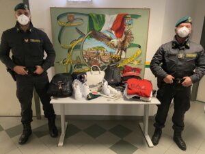 Nei giorni scorsi i Finanzieri della Gruppo Pronto Impiego di Palermo, hanno sequestrato prodotti...