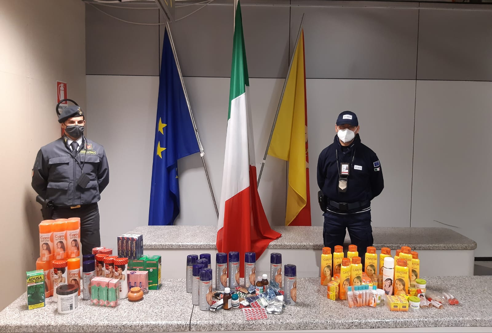 Aeroporto Palermo, sequestrati prodotti cosmetici e farmaci