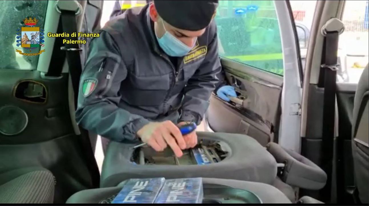 Sequestrato carico di sigarette di contrabbando al Porto di Palermo