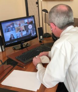 Partire dal progetto già pronto del Ponte sullo Stretto di Messina, cantierabile in alcuni mesi...