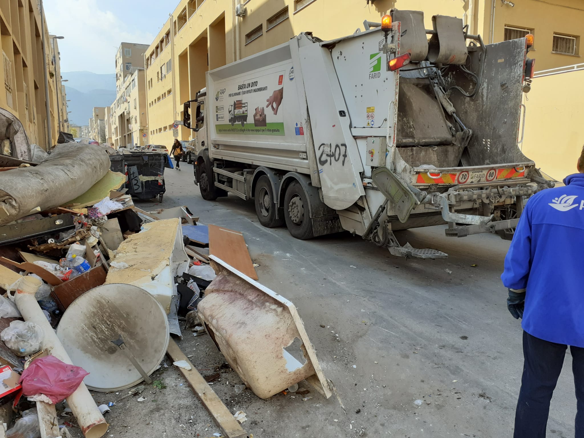 Palermitani incivili, 500mila tonnellati di ingombranti nel 2020